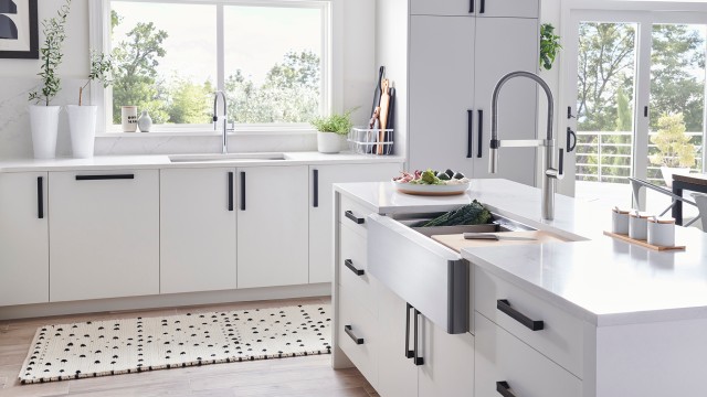 4_1 525243 ERGON Apron ST - GL1_Web