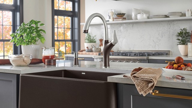 ARTONA KITCHEN FAUCET