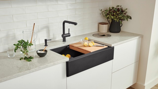 VINTERA Farmhouse Kitchen Sinks