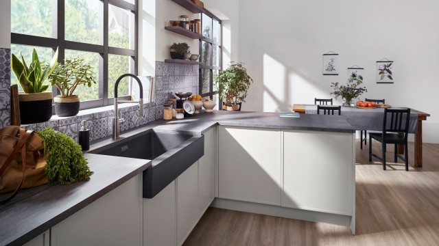 VINTERA_XL9_SLG_rockgrey_526102_0023_C_Web-PPT-JPG_72dpi_79680