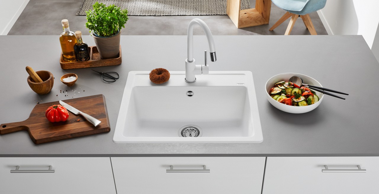 LEGRA white