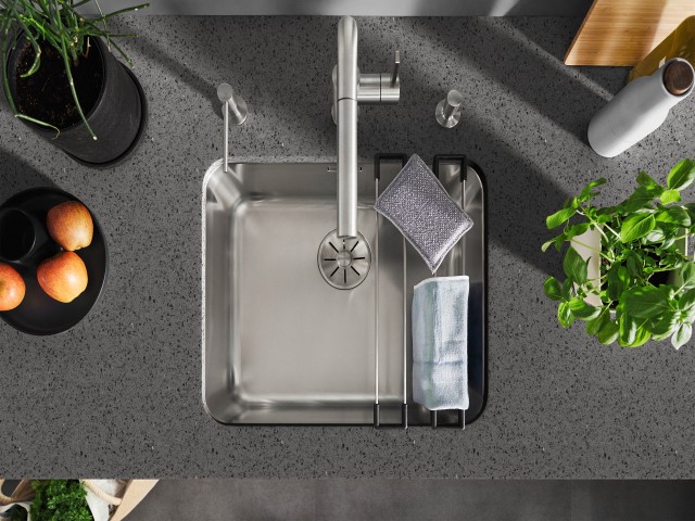 PIONA soap dispencer in stainless steel