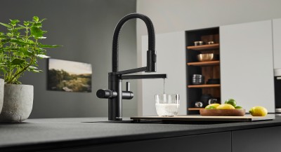Wassersysteme schwarz matt